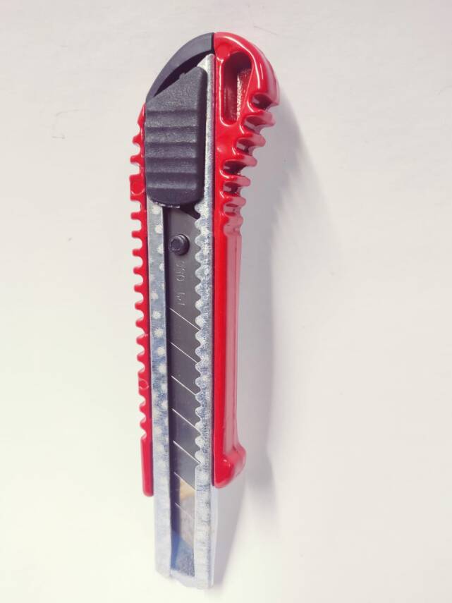 Demir Kırmızı  Falçata Maket Bıçağı - 1